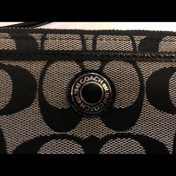 COACH Signature Canvas & Patent Wristlet - Picture 2 of 6